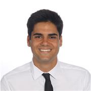 Piloto comercial y estudiante de Gestion Aeronautica en la UPM, da clases de refuerzo y apoyo a los alumnos de primaria y la ESO de cualquier asignatura